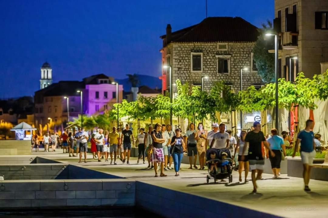 Villa Apartments Brecic 1 Kaštela Екстериор снимка