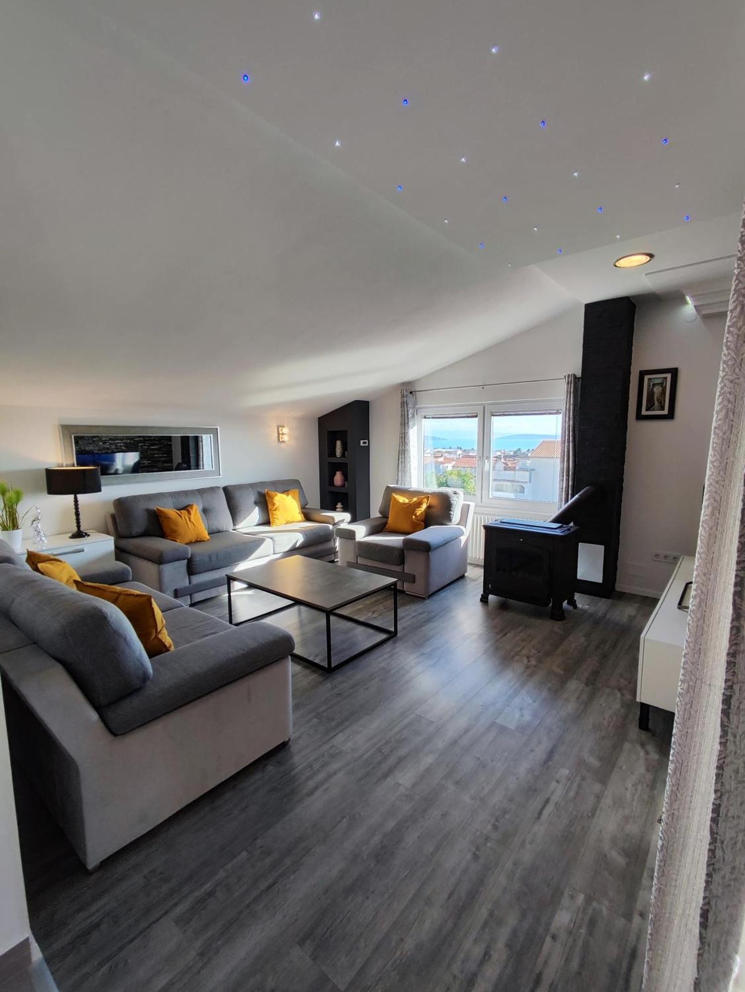 Villa Apartments Brecic 1 Kaštela Екстериор снимка