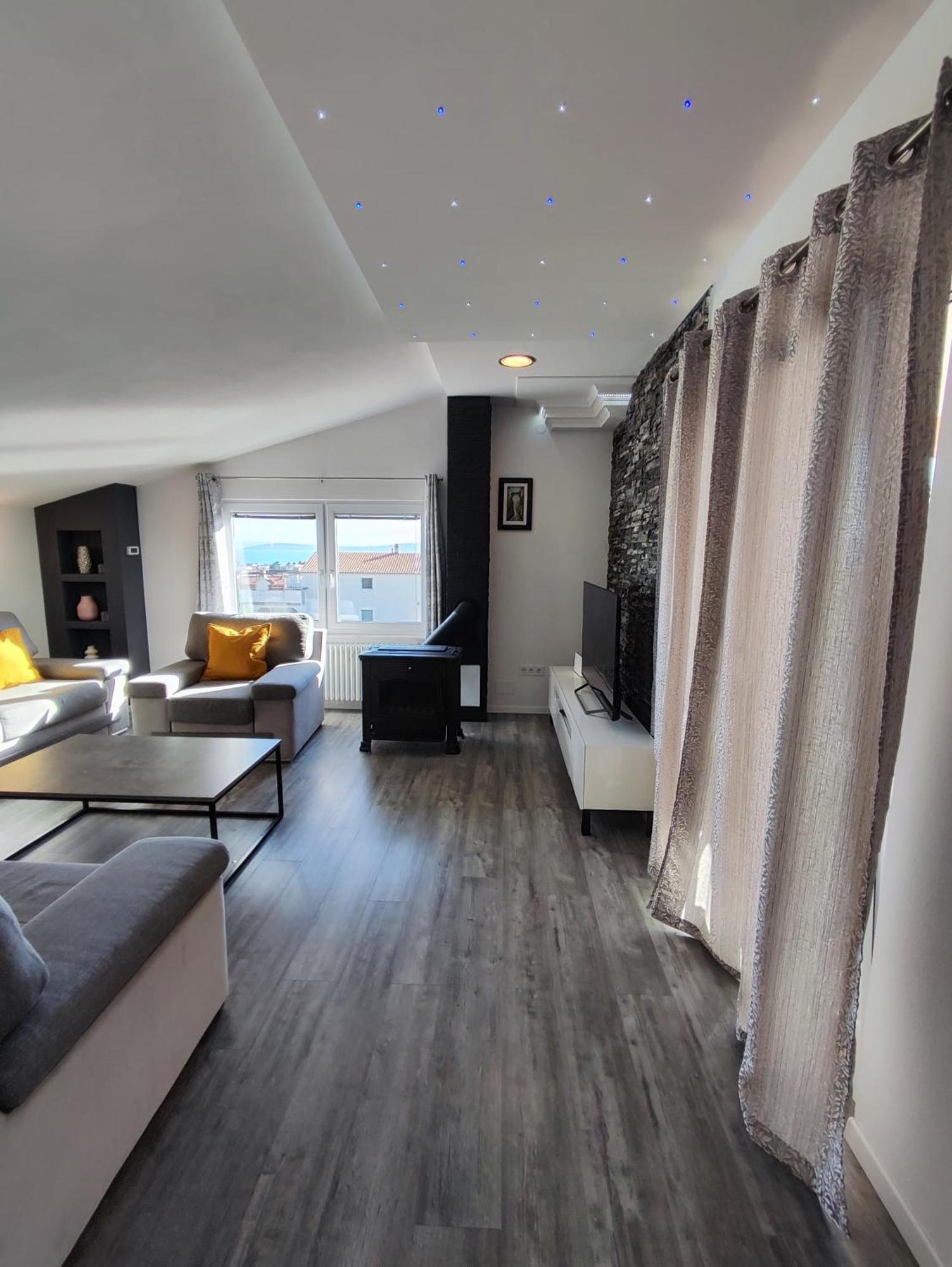 Villa Apartments Brecic 1 Kaštela Екстериор снимка