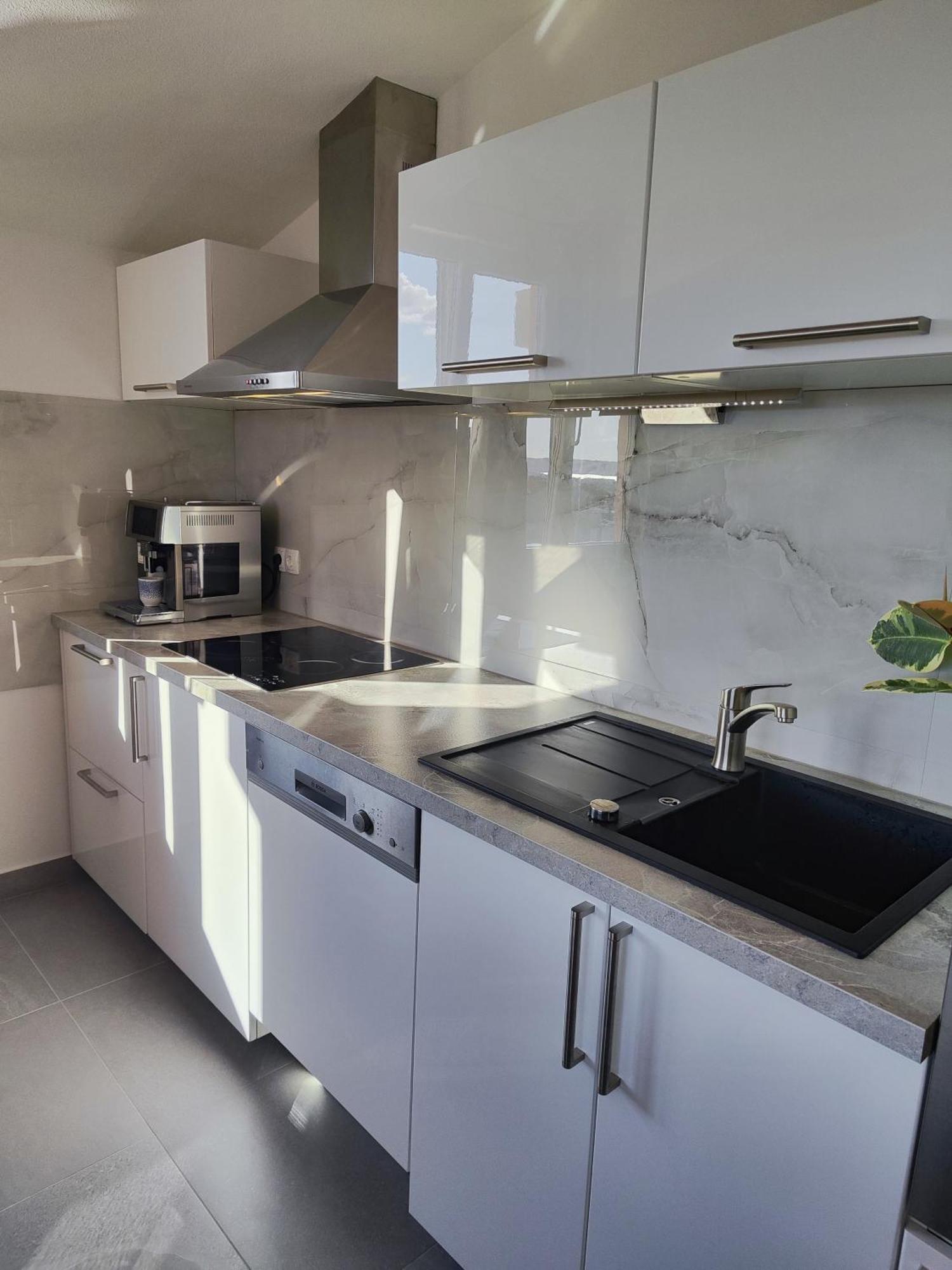 Villa Apartments Brecic 1 Kaštela Екстериор снимка