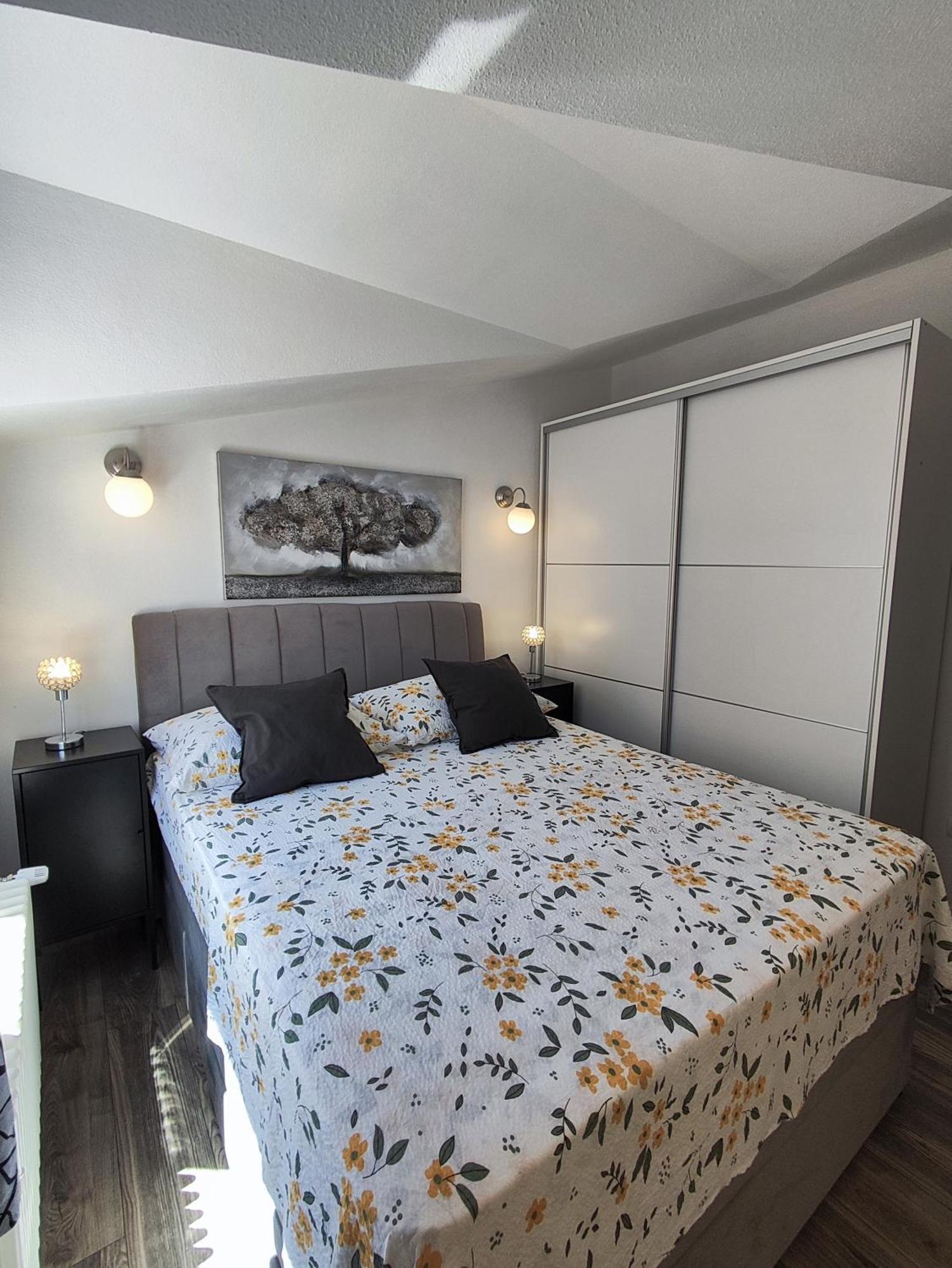 Villa Apartments Brecic 1 Kaštela Екстериор снимка